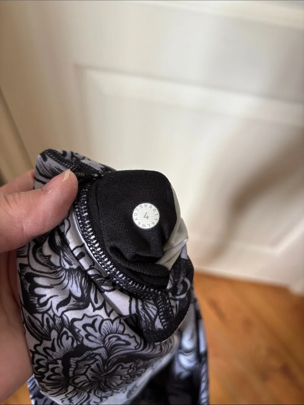 Lululemon Floral High Rise Leggings Blue Black Print Yoga Pants